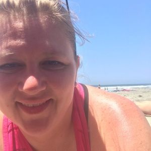 Meet your Posher, Sharon